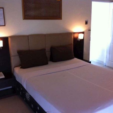 Hotel Gemilang Bandung Zewnętrze zdjęcie